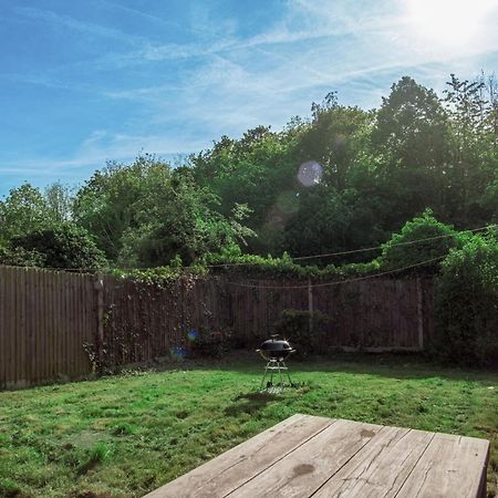 Luxe 5 Bed Bungalow In Snodland, Medway, Kent Zewnętrze zdjęcie